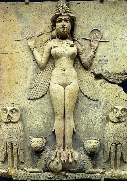 Sculpture sur pierre de la déesse Ishtar de l'ancienne Babylone (vers 1800 av. J.-C.). (Arts de la charpente / CC BY-NC 2.0)
