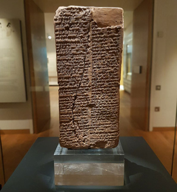 Tablette de pierre portant l'inscription de la liste des rois sumériens. (Gts-tg / CC BY-SA 4.0)
