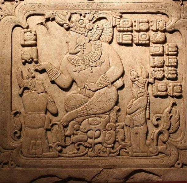 Icône d'un souverain maya présentant des caractéristiques physiques uniques par rapport au peuple maya commun. (visiblelanguagejournal.com)