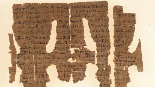 Une partie du papyrus avec le charme érotique de liaison. (Université du Michigan)