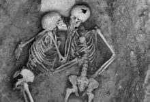 Hansanlu Lovers skeletons close up of torsos and skulls