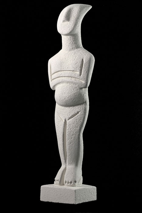 Figurine des Cyclades, échantillon de la civilisation cycladique en Grèce (kanvag / Adobe Stock)