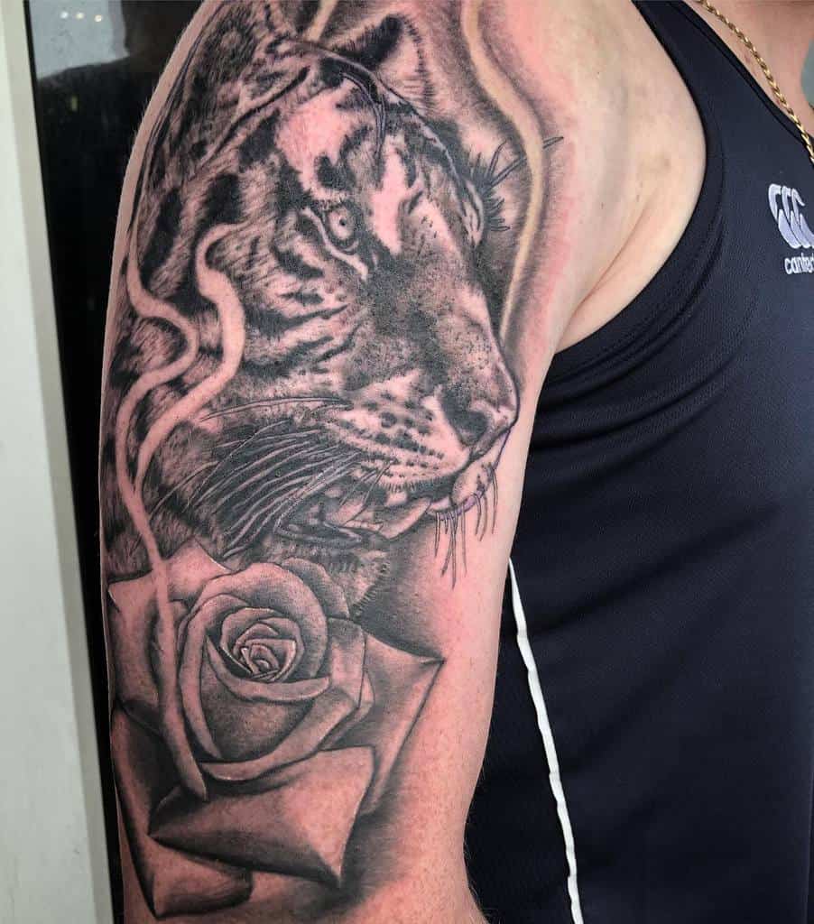 bras tigre rose tatouages kingcon_tattoos