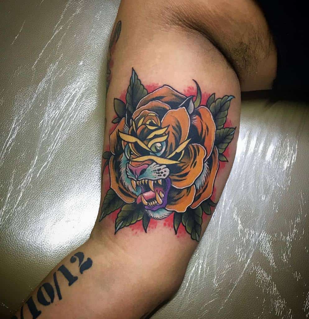 bras tigre rose tatouages molinartattoos