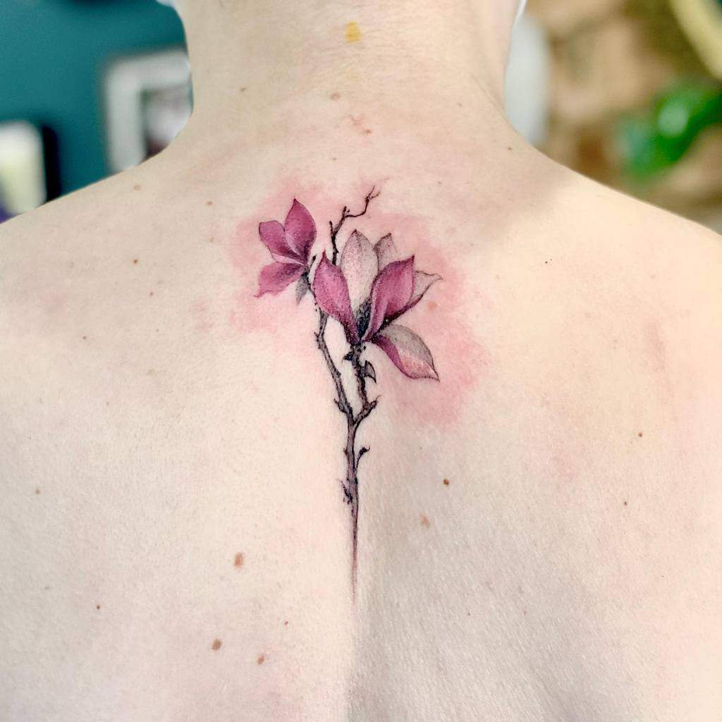 dos tatouages magnolia lucywebstertattoo
