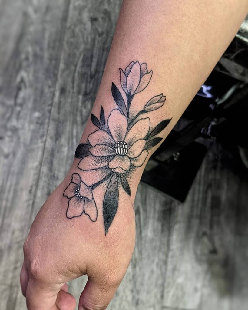 blackwork magnolia tattoos maria.wheat.tattoos