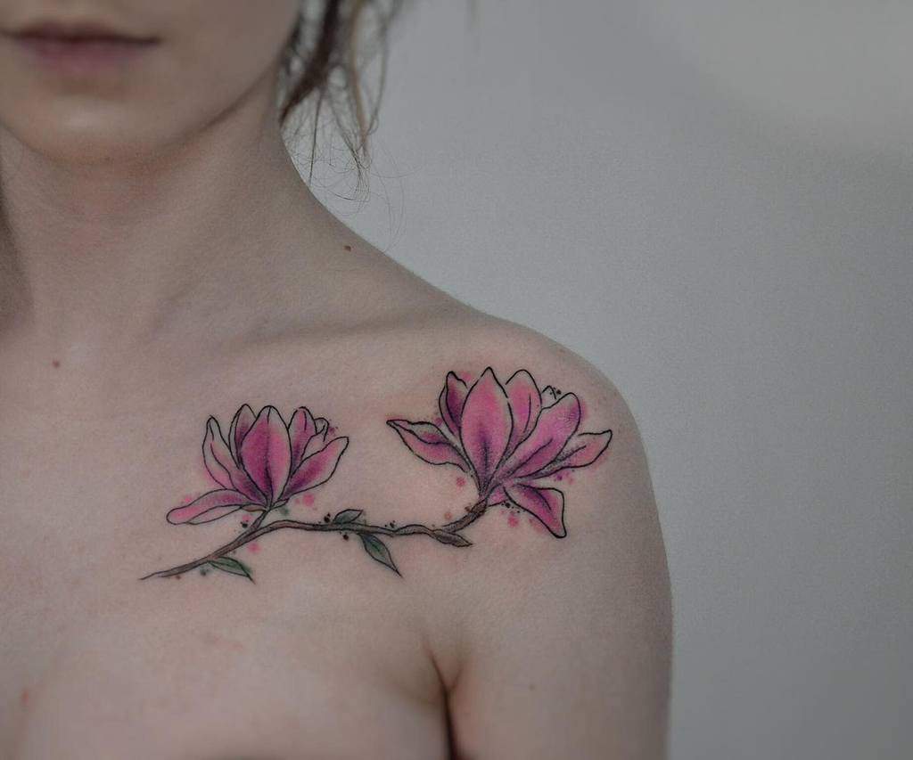 Tatouages de magnolia à l'aquarelle helkol_tattoo