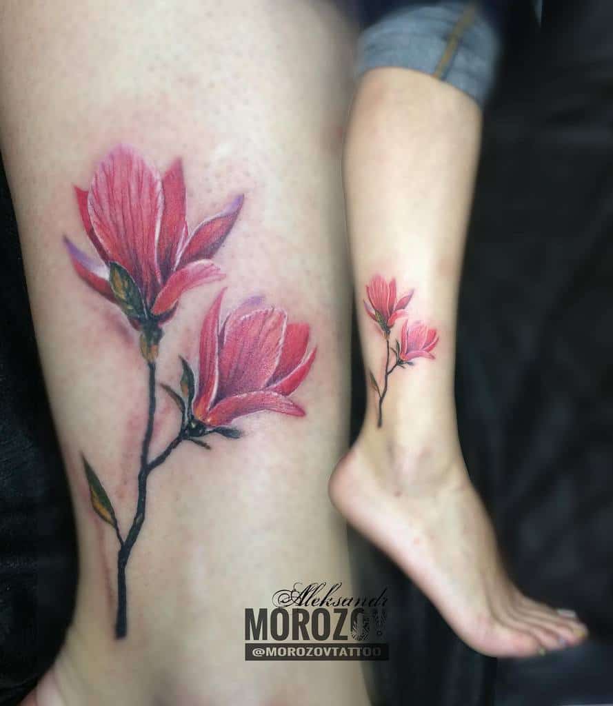 Tatouages réalistes en magnolia morozovtattoo