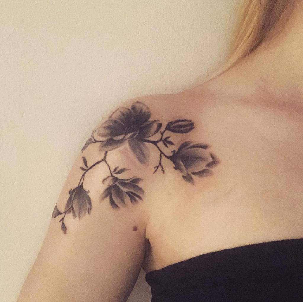 tatouages de magnolia d'épaule ge_tattoo_design