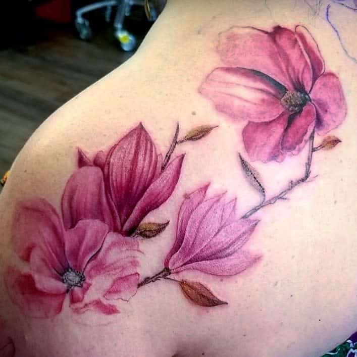 tatouages de magnolia d'épaule caitlin.curtis.33