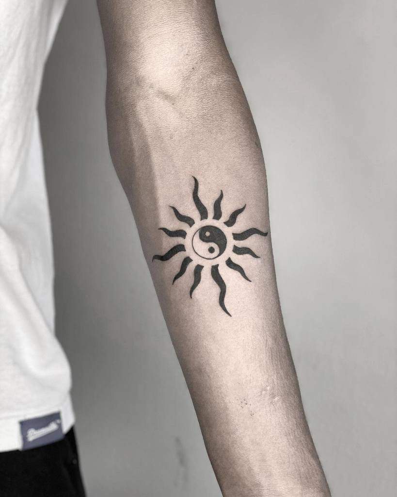 Petits tatouages tribaux du soleil ana4art_.