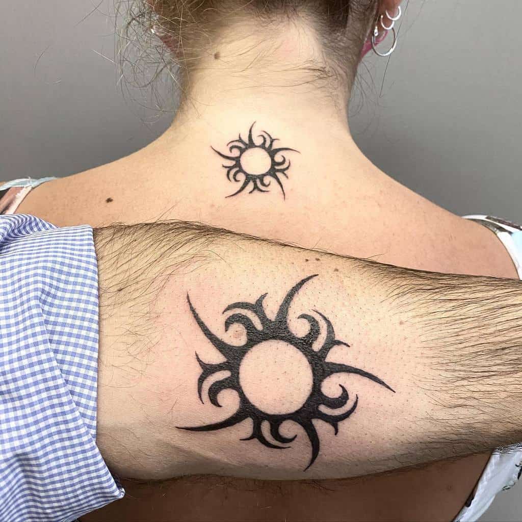 Petits tatouages tribaux du soleil romanordtattoo