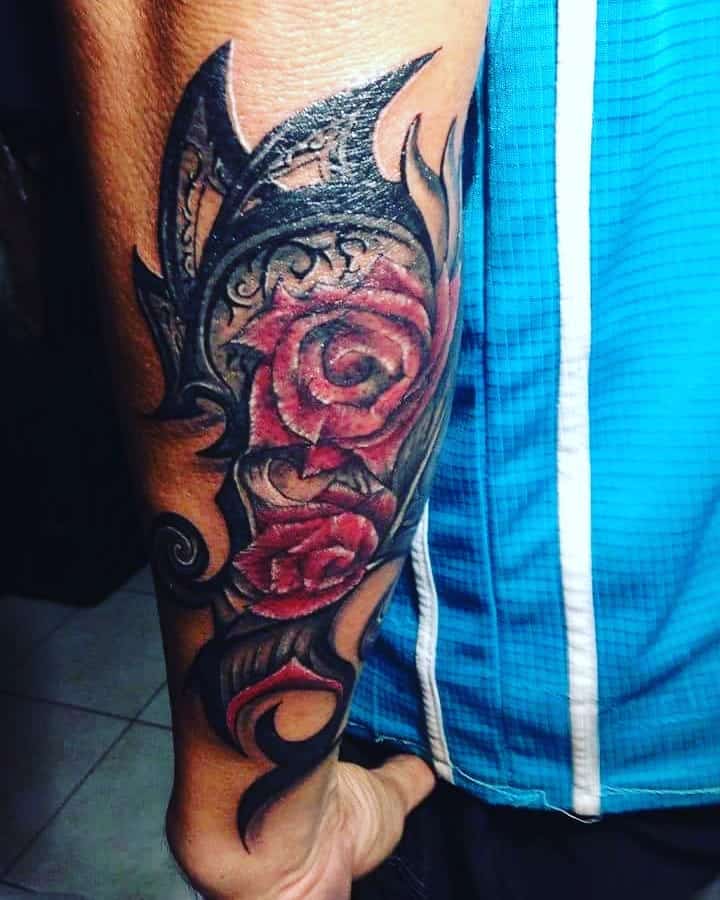 tatouages de roses tribales sur l'avant-bras spear_mighty369