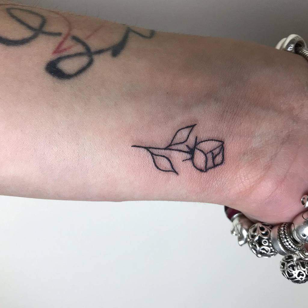 outline tiny rose tattoos giordanomarinelli.tattoo