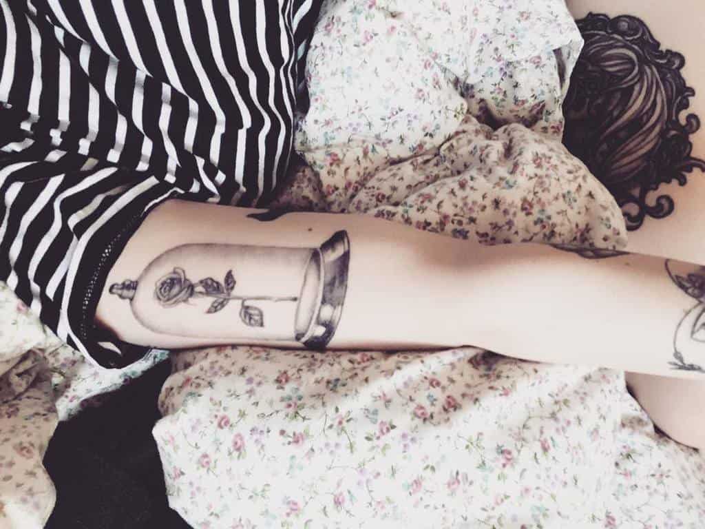 la beauté des bras et la rose des bêtes tatouages pixieandpup