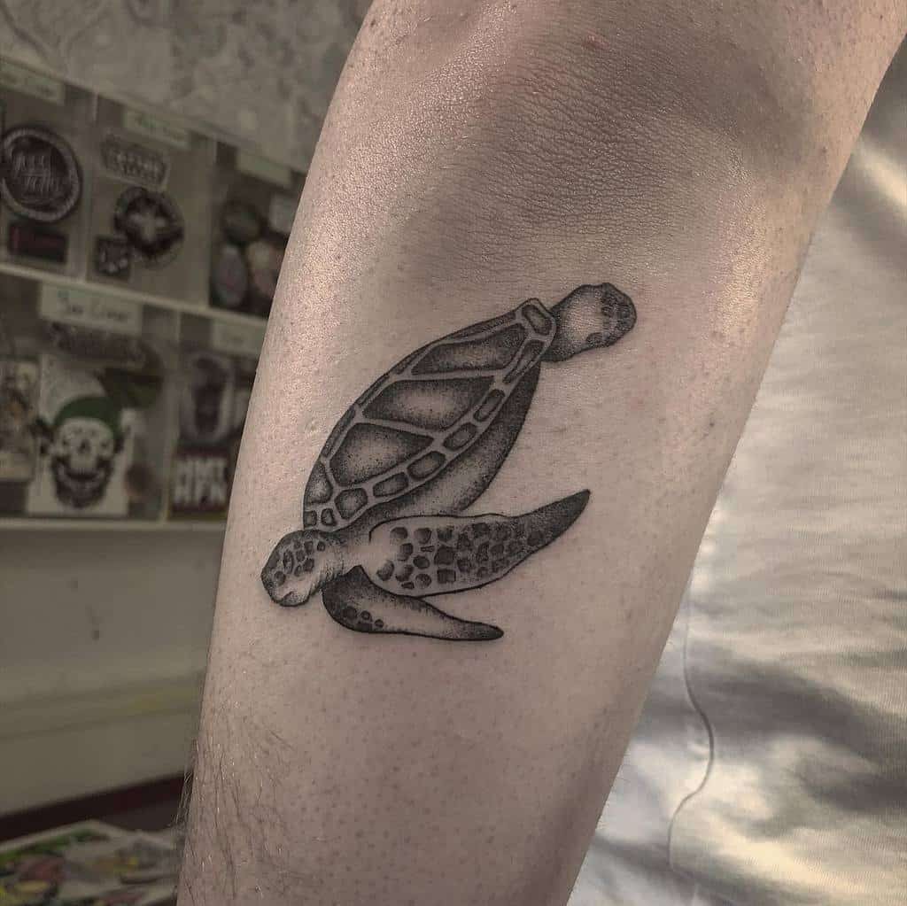 Tatouages de petites tortues noires mlt_tattoo