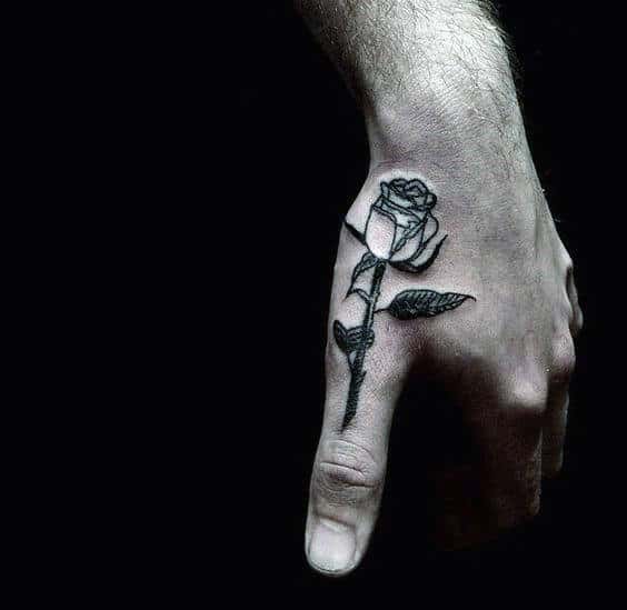 tatouages de roses simples à la main