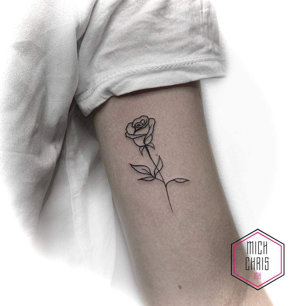 linework simple rose tatouages michchrisink