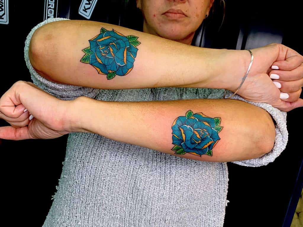 avant-bras bleu rose tatouages jaliltattoo18