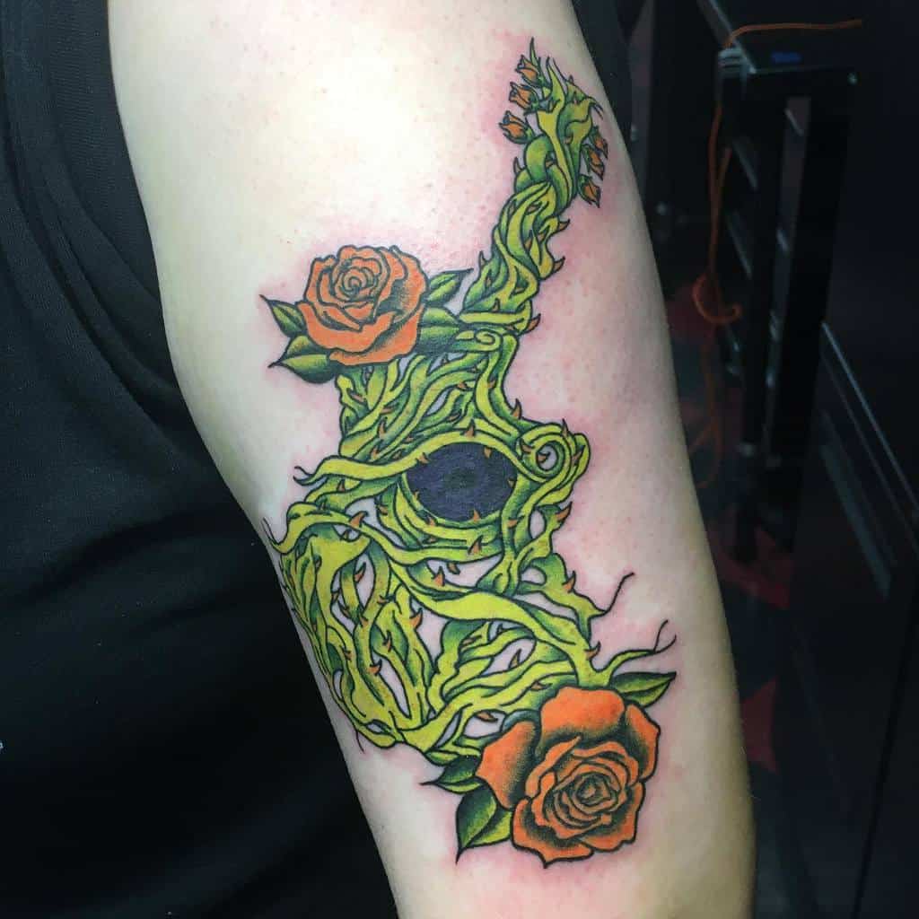 bras rose vigne tatouages marin effrayant