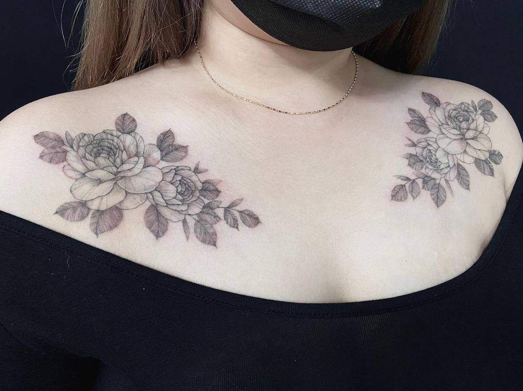 shoulder bomnal_tattoogirl