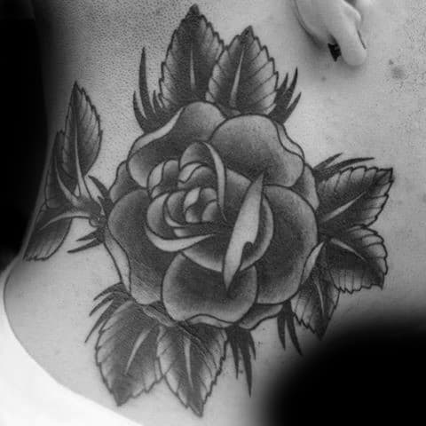 nextluxury blackwork 4 tatouages au cou de rose