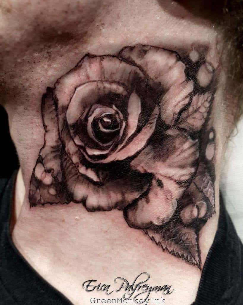 tatouages en col de rose blackwork ericapalfreyman