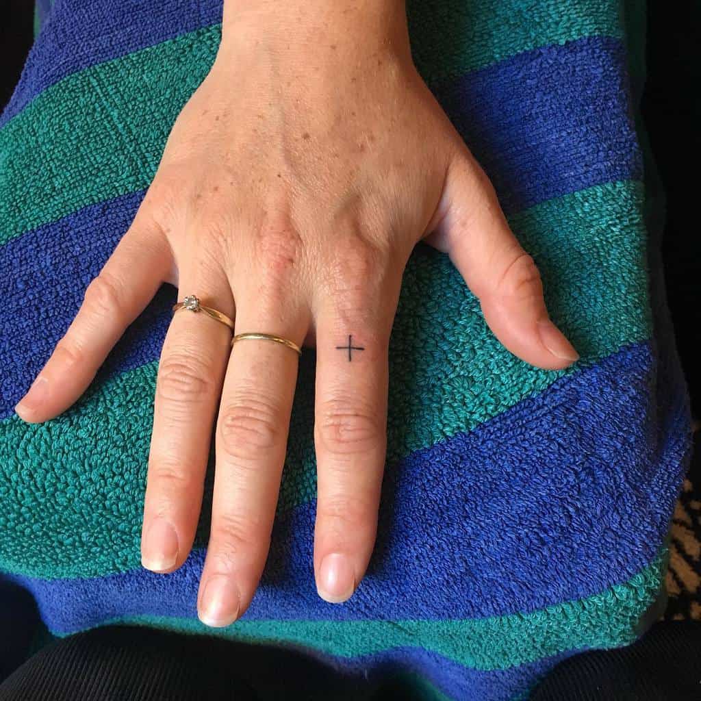 Tatouages simples de petits doigts : tatouage_et_fraîcheur