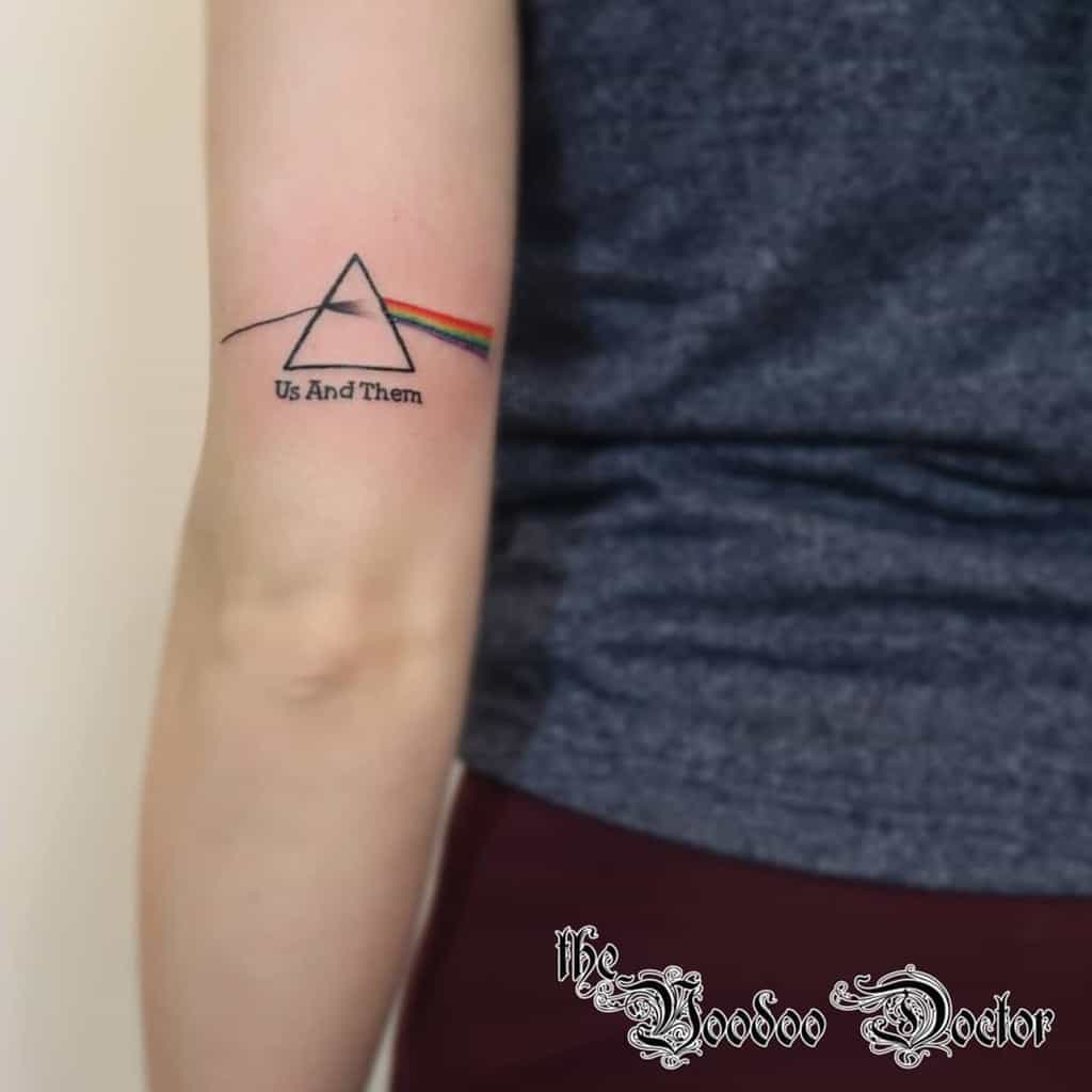 Petits tatouages significatifs sur les bras Thevoodoodoctor