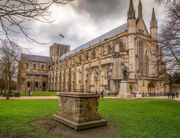 La cathédrale de Winchester où reposent les restes de Cnut le Grand (danieldep /Adobe Stock)