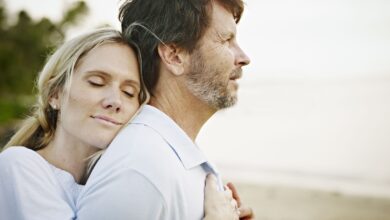 40 questions qui peuvent renforcer l'intimité dans une relation