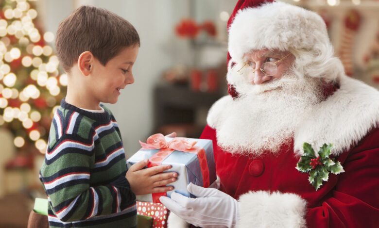 Comment réagir lorsque votre enfant vous demande si le Père Noël existe