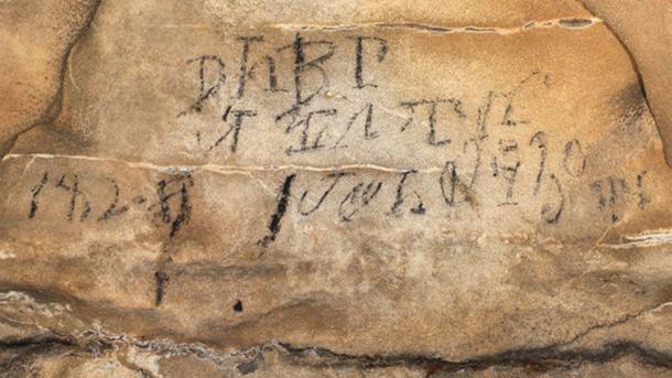 Inscriptions cherokees - ce syllabaire a été traduit comme 