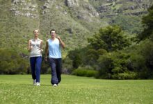 Plan d'entraînement hebdomadaire à la marche pour améliorer votre condition physique