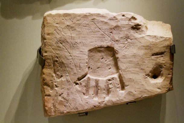     Inscription funéraire de Khirbet el-Quom, 8e siècle. BC., Musée d'Israël.
