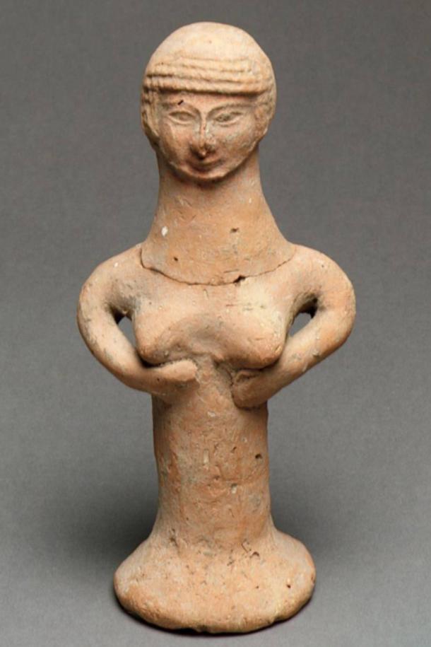 Figure en céramique israélite d'une femme nue, identifiée comme un pilier d'Asherah.