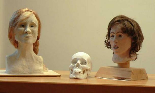 Deux reconstructions faciales en 3D de Moora : à gauche par Kerstin Kreutz ; à droite par Sabine Ohlrogge, d'après le crâne reconstruit au milieu. (Axel Hindemith/ CC BY SA 3.0 )