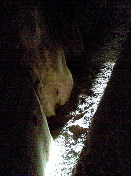 Un puits de lumière à la tombe du passage de Newgrange (Dentp/CC BY-SA 4.0)