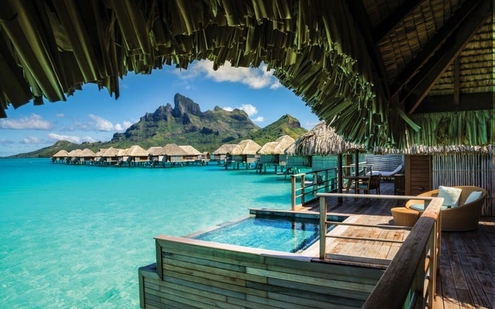 41 Four Seasons Resort - Bora Bora