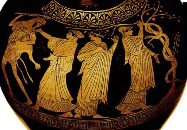 Les Hespérides font un geste pour qu'Héraclès ne prenne pas les pommes. (auteur fourni)