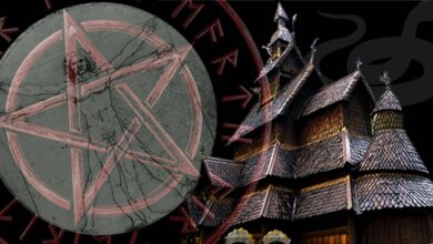 Borgund Stave Church (Eduardo/CC BY-SA 2.0), pentagram, Vitruvian man, and serpent