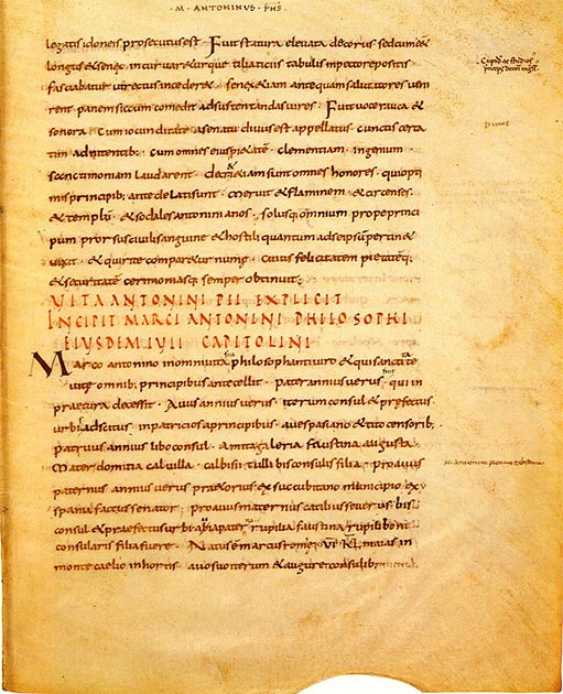 Une page du premier manuscrit de l'Historia Augusta - fin de la vie d'Antoninus Pius et début de la vie de Marc-Aurèle, frère de Lucius Verus. (Πυλαιμένης / Domaine public)