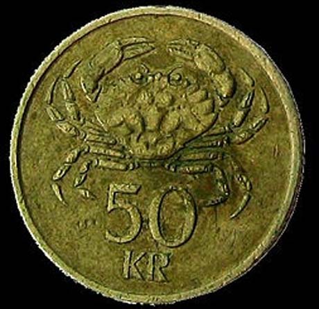 Pièce de monnaie islandaise en couronnes (ISK) représentant un crabe de rivage. (Thorston Schmidt/CC BY SA 1.0)