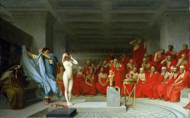 Une représentation de Phryne, une autre hétaïre (courtisane) de la Grèce antique, en train d'être déshabillée devant l'Aréopage. (Domaine public)