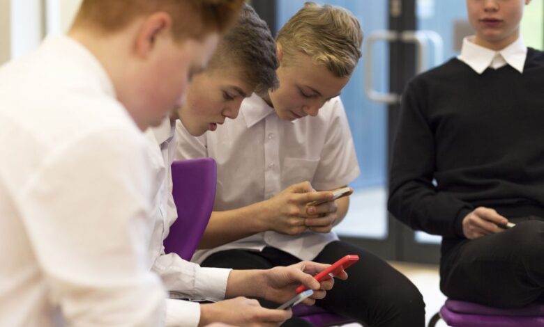 Comment les smartphones créent des distractions en classe