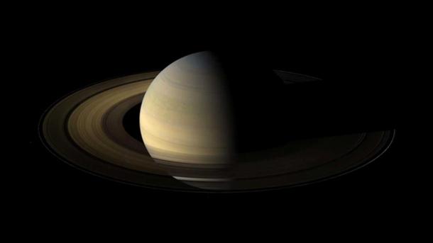 La planète Saturne, vue par le vaisseau spatial Cassini de la NASA lors de son équinoxe de 2009. Crédit image : NASA/JPL/Space Science Institute