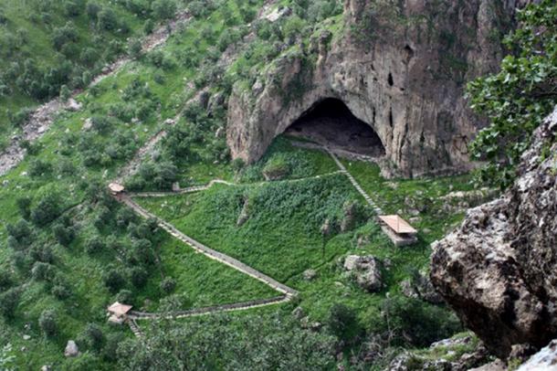 Grotte de Shanidar dans les montagnes du Zagros.