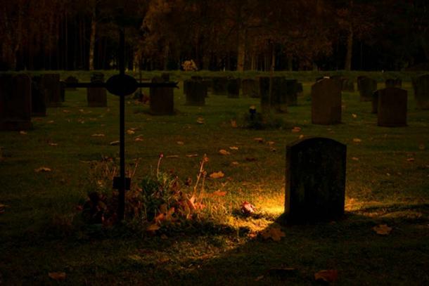 Un cimetière le soir. (CC0)
