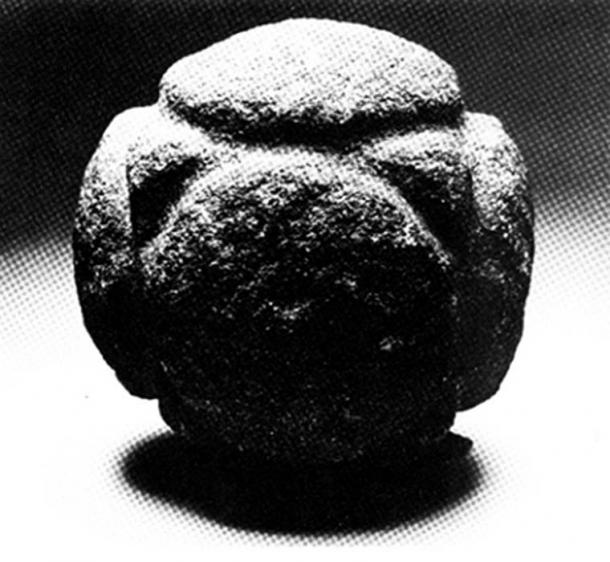 Figure 9. Un cube-octaèdre de pierre